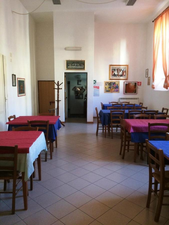 Residenza Pitigliano Gens Petilia - Nuova Gestione Otel Dış mekan fotoğraf
