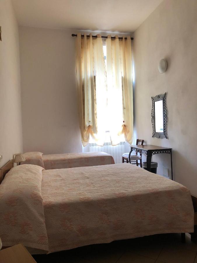 Residenza Pitigliano Gens Petilia - Nuova Gestione Otel Dış mekan fotoğraf