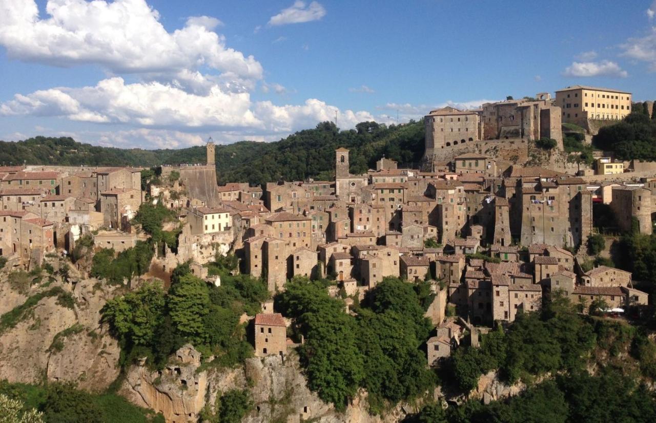 Residenza Pitigliano Gens Petilia - Nuova Gestione Otel Dış mekan fotoğraf