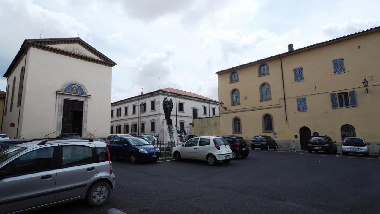 Residenza Pitigliano Gens Petilia - Nuova Gestione Otel Dış mekan fotoğraf