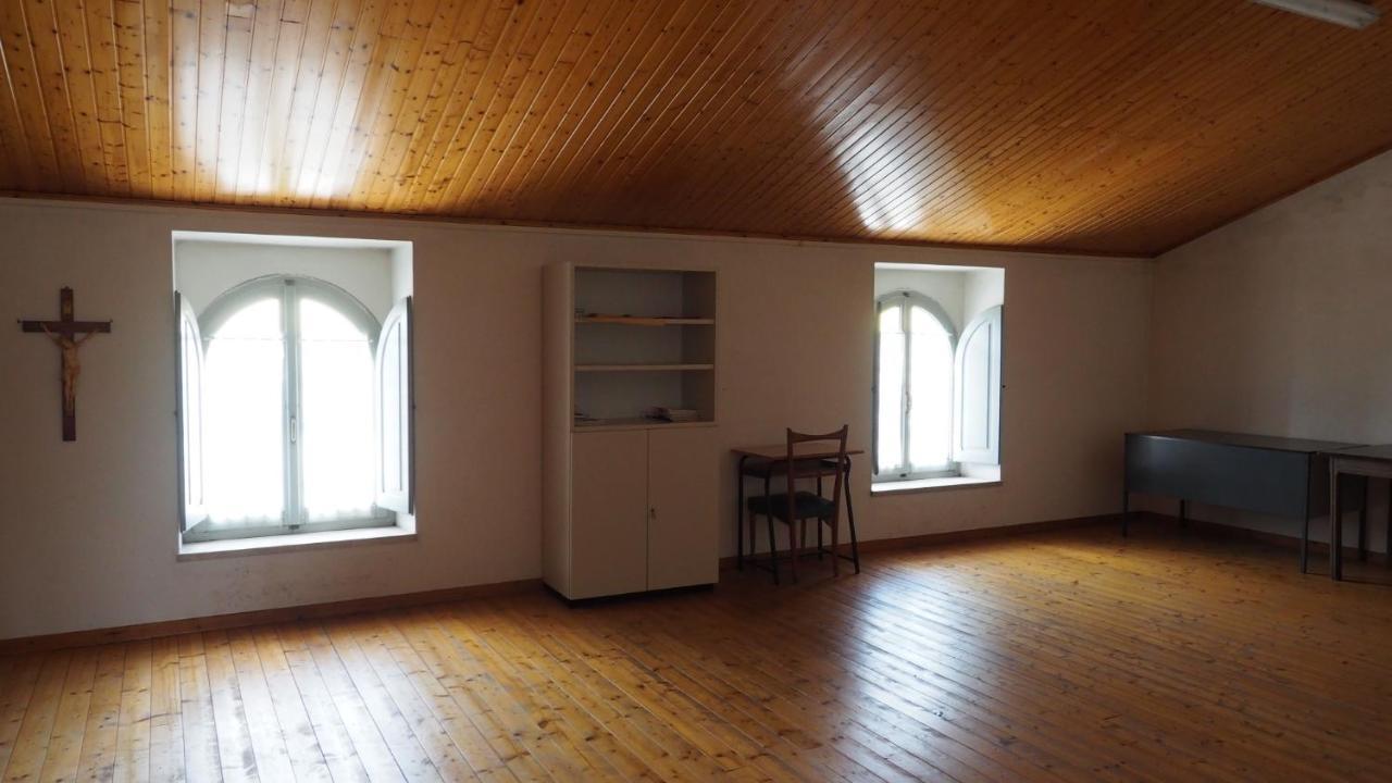 Residenza Pitigliano Gens Petilia - Nuova Gestione Otel Dış mekan fotoğraf